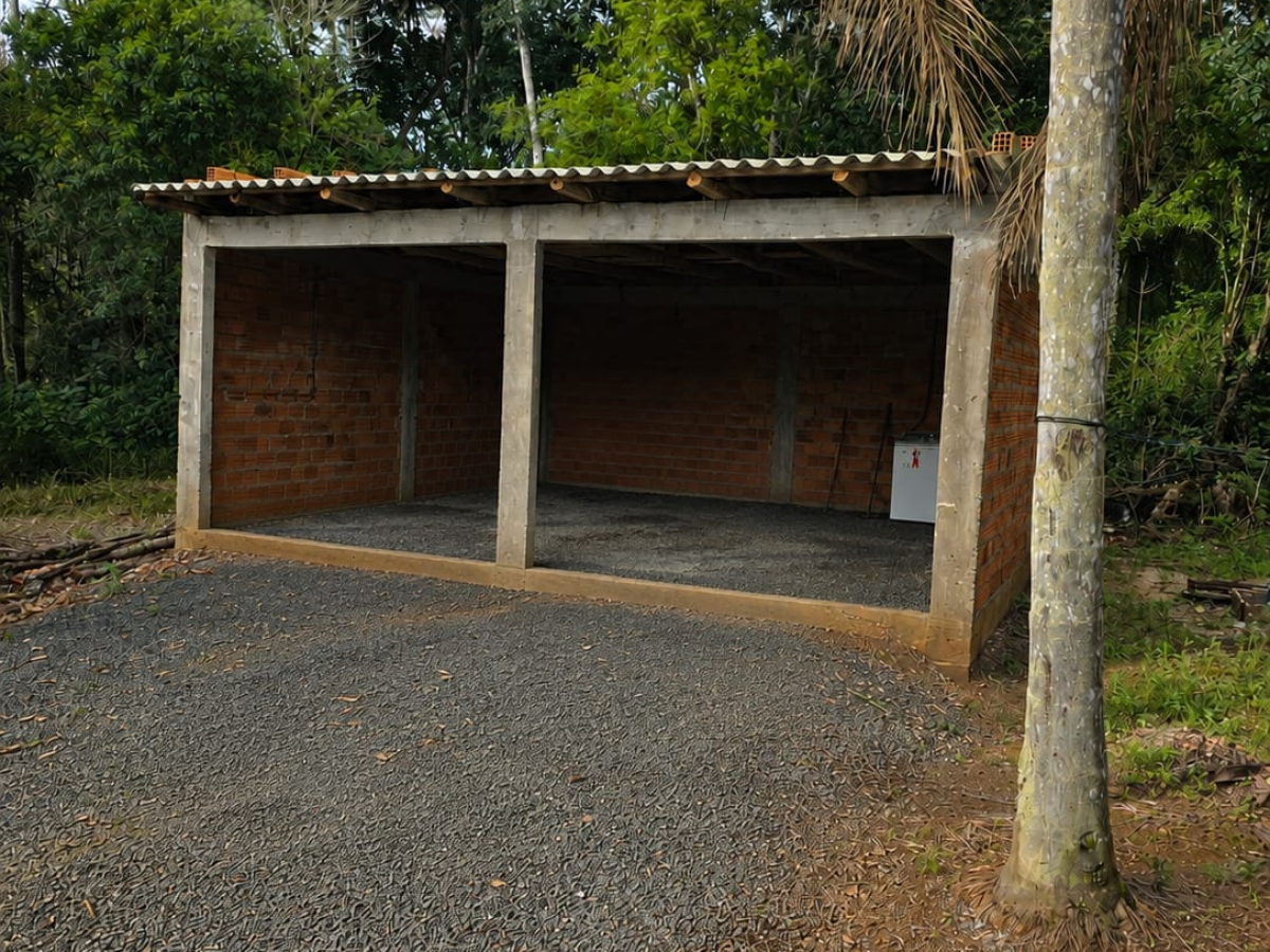 CASA À VENDA NO BAIRRO SÃO DEFENDE-CRICIUMA/SC