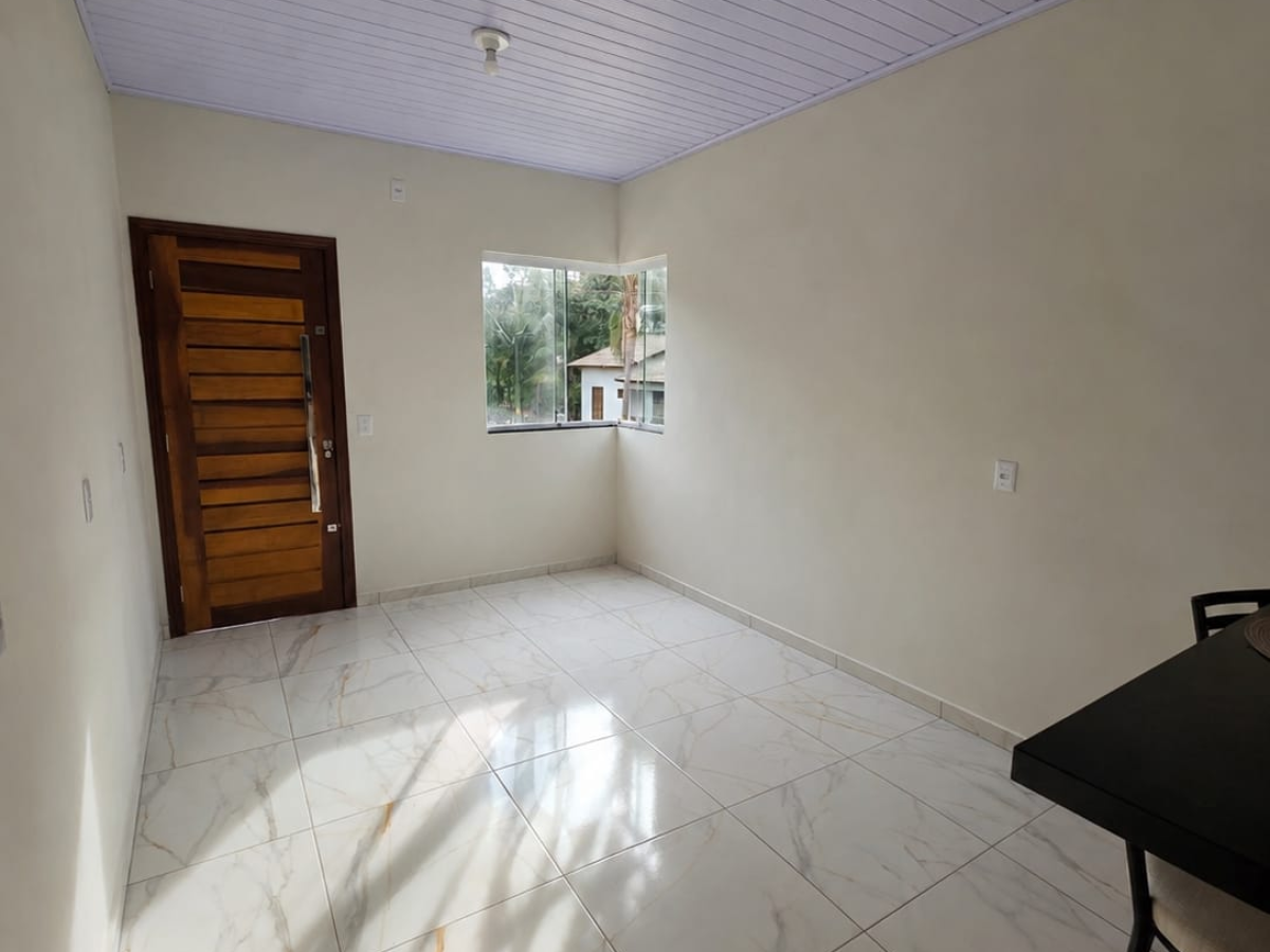 CASA À VENDA NO BAIRRO SÃO DEFENDE-CRICIUMA/SC
