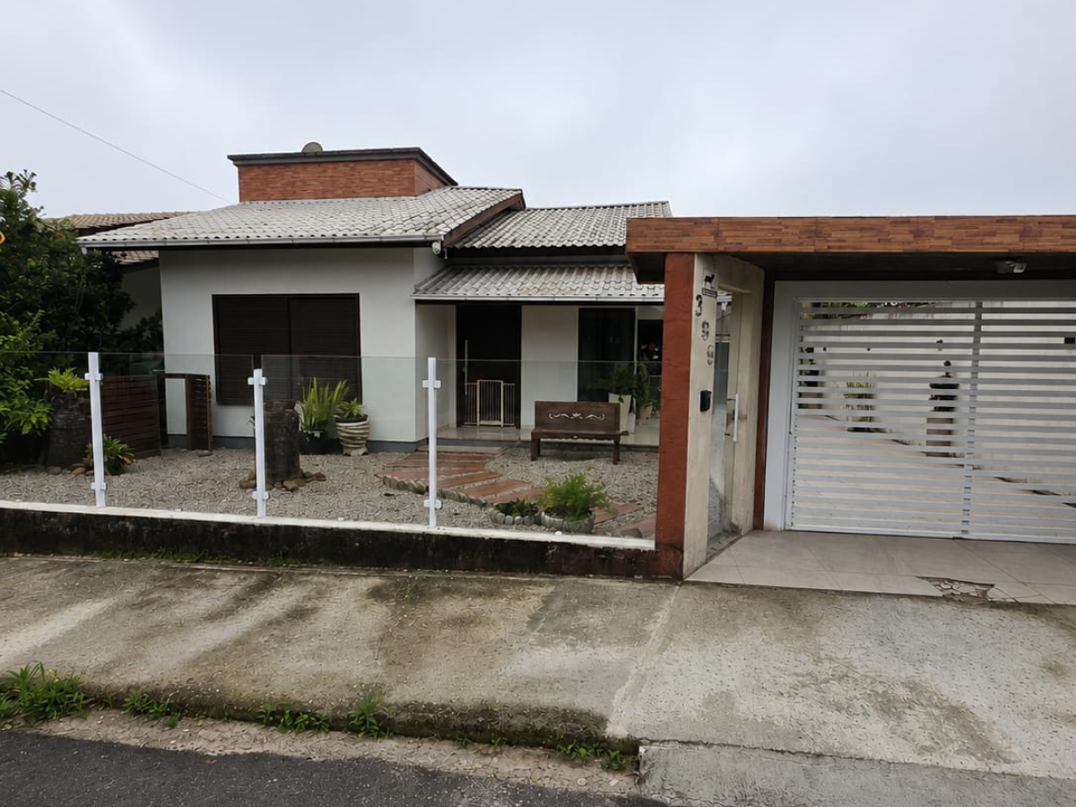 CASA À VENDA IÇARA/SC