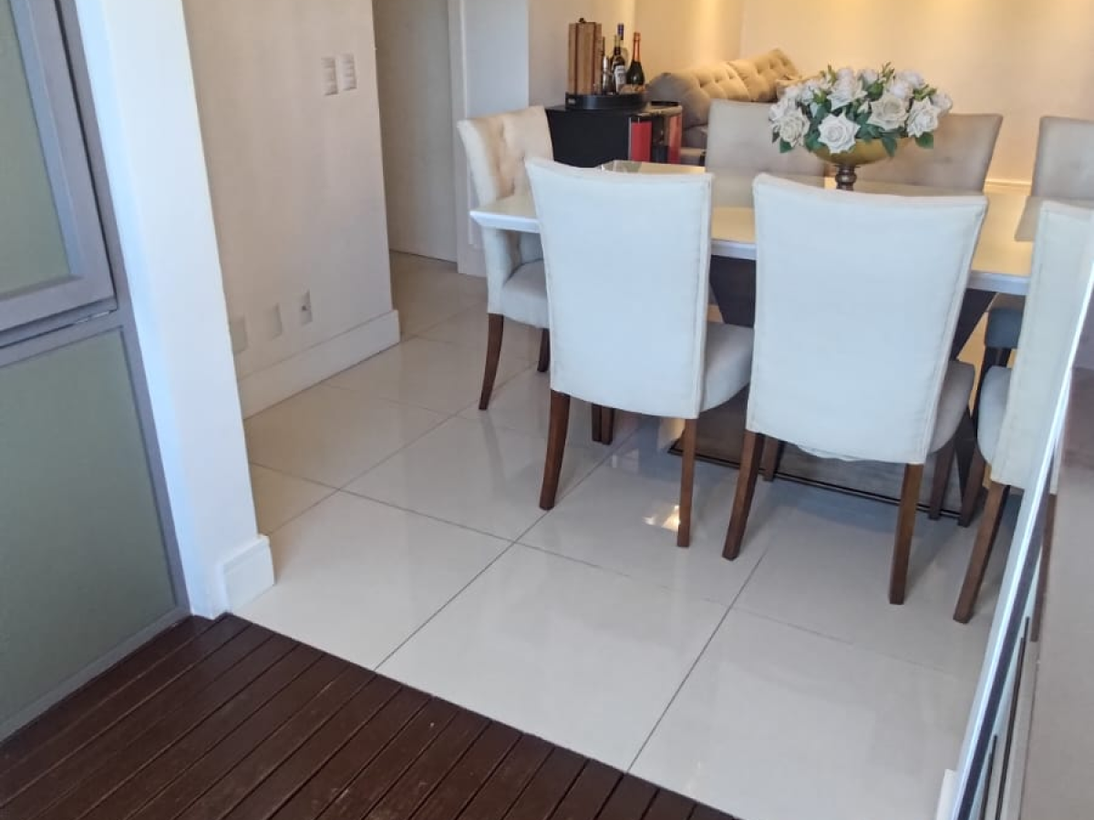 Condominio Residencial Felipe Schmidt, Centro, 3 quartos